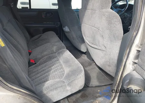 2002 Chevrolet Blazer Ls from USA, damaged, VIN 1GNDT13W92K231525